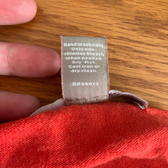 BANANA REPUBLIC | Silk Blend V Neck Sweater - Picture 3 of 9